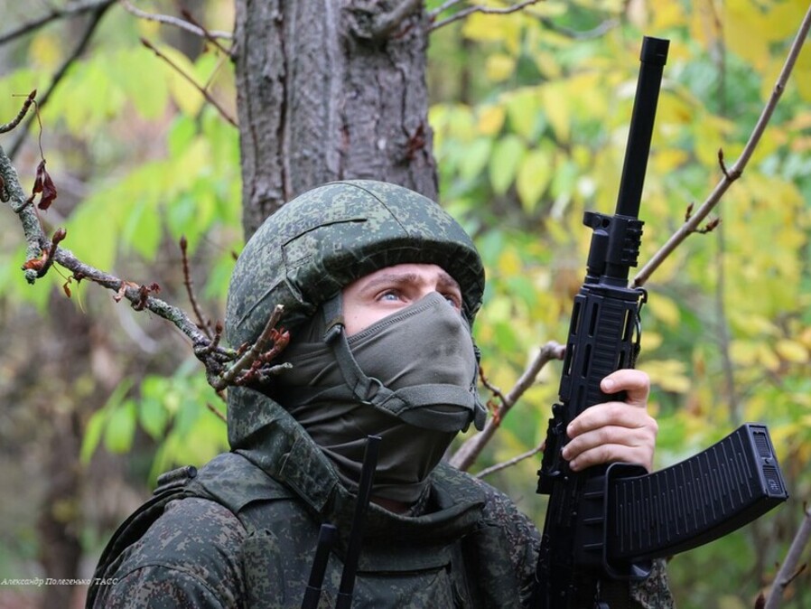 События 21 октября: дипломатический удар, политический скепсис и символический отказ